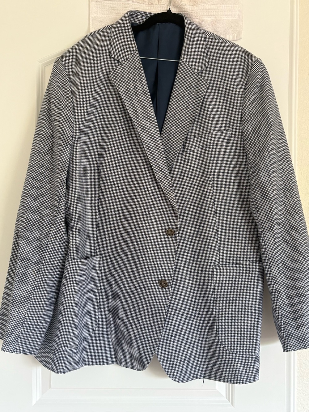 Men's Navy & White Checked Blazer - Classic Tailored Style